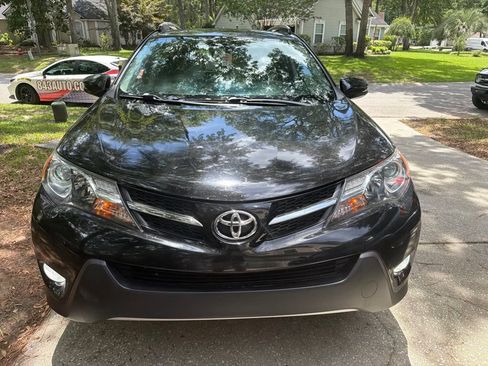 Used 2015 Toyota RAV4 Limited FWD image 3