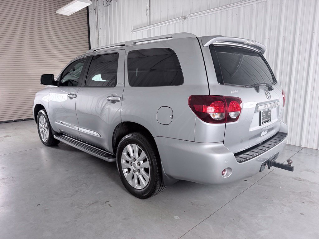 Used 2018 Toyota Sequoia Platinum AWD/4WD image 7