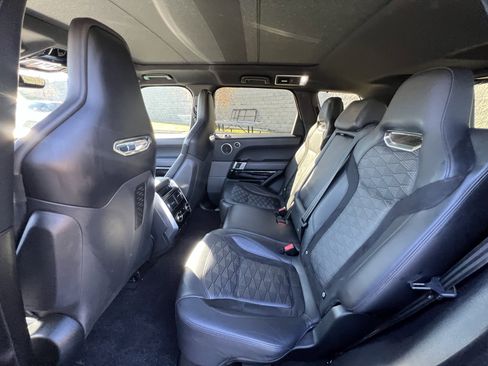 Used 2020 Land Rover Range Rover Sport SVR image 30
