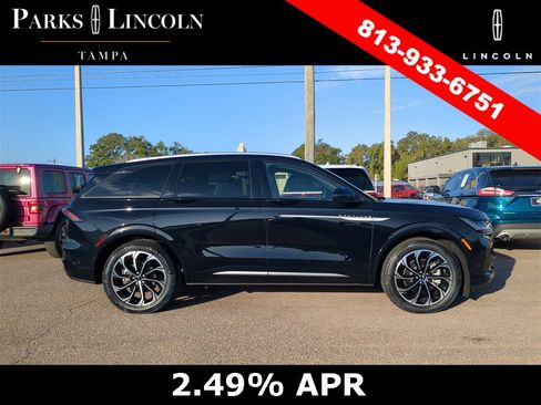 Certified 2024 Lincoln Nautilus Reserve w/ Equipment Group 203A image 3