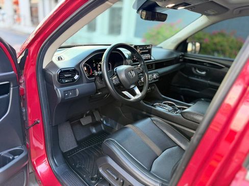 Used 2025 Honda Pilot Touring image 31