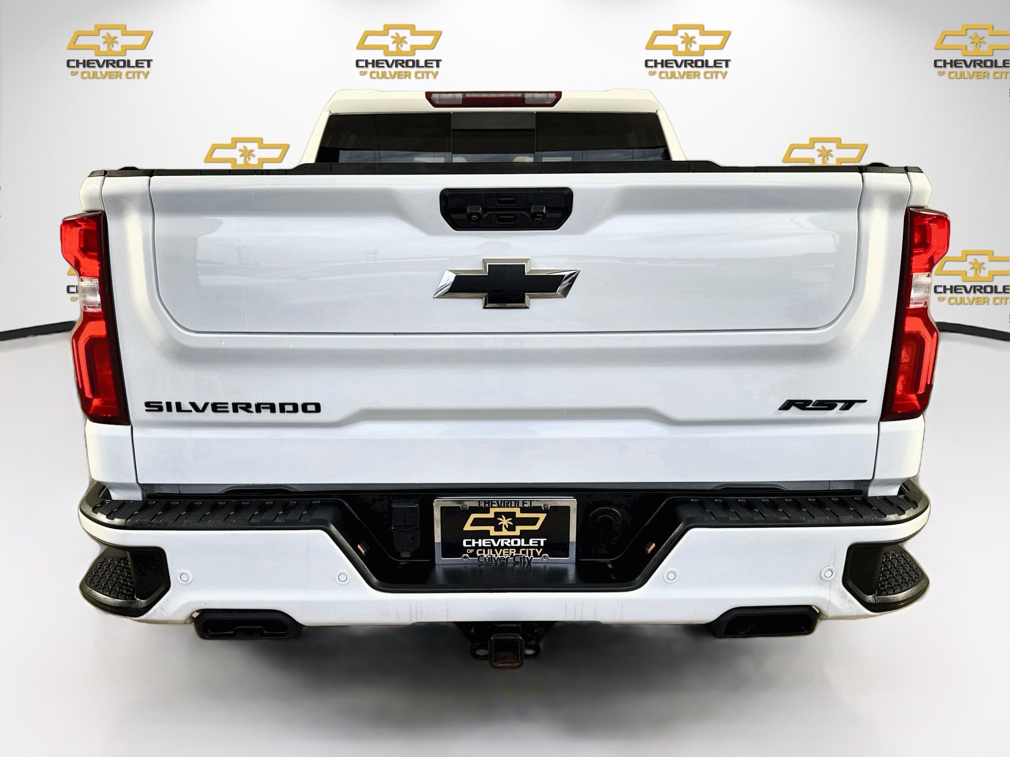 Used 2024 Chevrolet Silverado 1500 RST AWD/4WD image 7