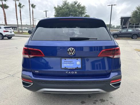 Used 2024 Volkswagen Taos SE FWD image 6