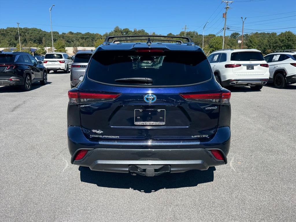 Used 2022 Toyota Highlander Limited AWD/4WD image 4