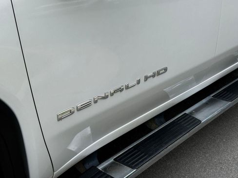 Used 2020 GMC Sierra 3500 Denali w/ Denali Ultimate Package AWD/4WD image 15