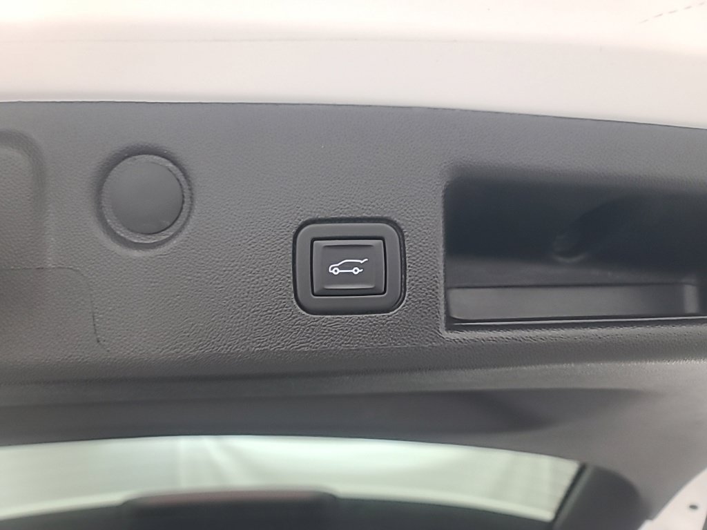 Used 2024 Chevrolet Equinox LT AWD/4WD image 19