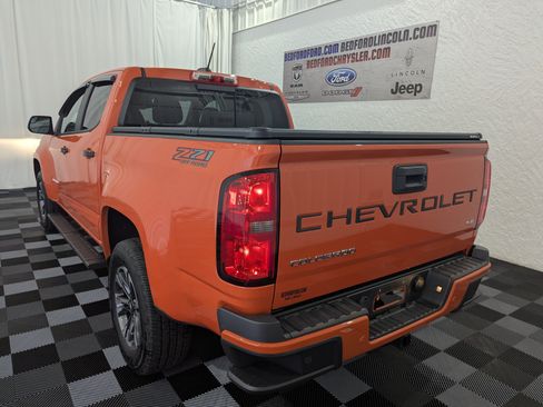 Used 2021 Chevrolet Colorado Z71 w/ Safety Package AWD/4WD image 12