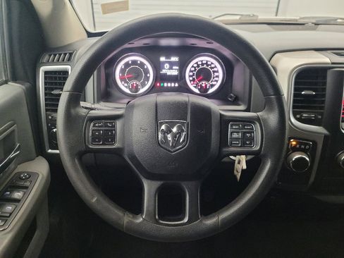 Used 2018 RAM 1500 Classic SLT RWD image 22
