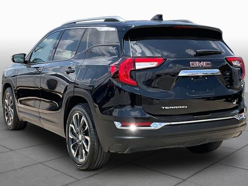 Used 2022 GMC Terrain SLT w/ Infotainment Package II FWD image 11