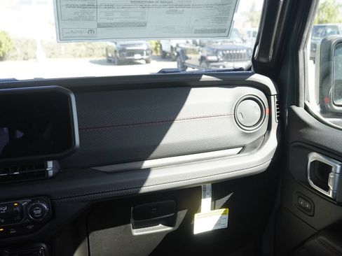 New 2026 Jeep Gladiator Rubicon AWD/4WD image 35