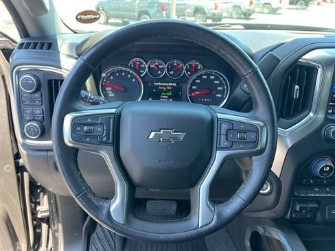 Used 2020 Chevrolet Silverado 1500 LT Trail Boss w/ Midnight Edition AWD/4WD image 14