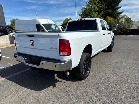 Used 2018 RAM 2500 Tradesman w/ Chrome Appearance Group AWD/4WD image 8