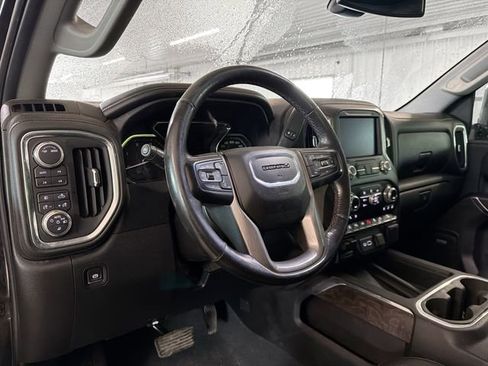 Used 2022 GMC Sierra 2500 Denali AWD/4WD image 8