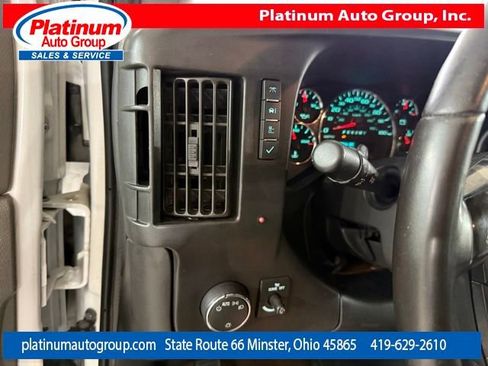 Used 2016 Chevrolet Express 3500 Extended RWD image 22