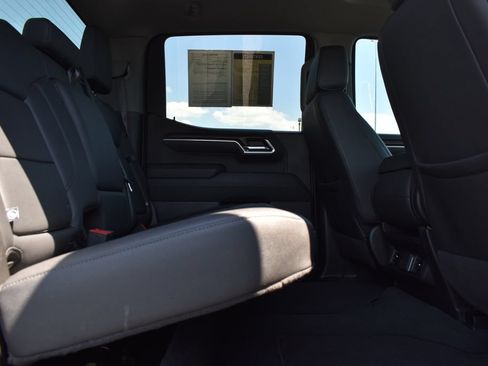 Used 2025 GMC Sierra 1500 SLT AWD/4WD image 15