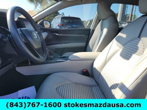 Used 2024 Toyota Camry SE image 14