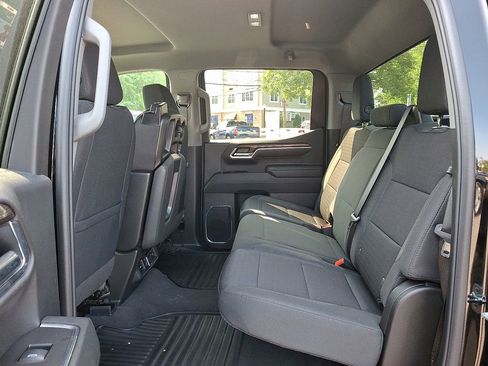 Used 2025 Chevrolet Silverado 1500 LT image 10