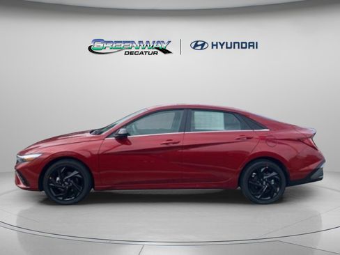 New 2026 Hyundai Elantra SEL Sport Premium FWD image 7