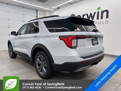 New 2026 Ford Explorer Active image 3