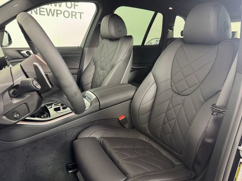 New 2026 BMW X5 xDrive40i w/ M Sport Package AWD/4WD image 12