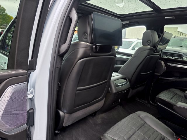 Used 2026 Cadillac Escalade V AWD/4WD image 23