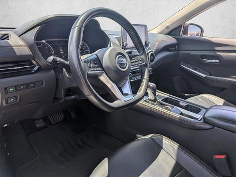 Used 2021 Nissan Sentra SR w/ SR Premium Package FWD image 6