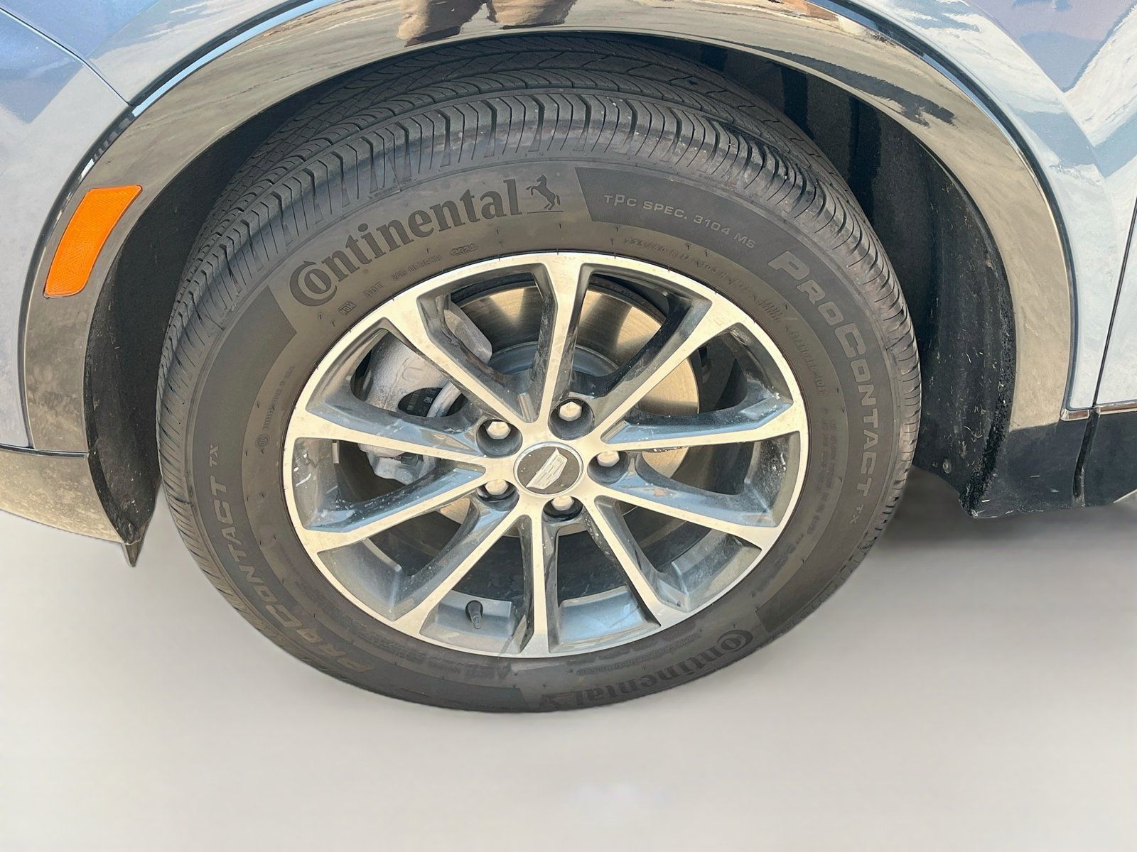 Used 2025 Cadillac XT4 Sport AWD/4WD image 33