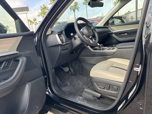 Used 2025 MAZDA CX-90 3.3 Turbo w/ Preferred Package image 10