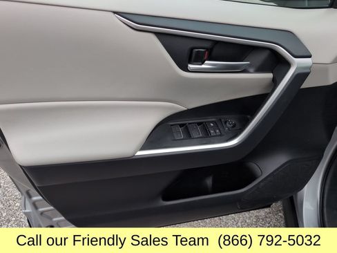 Used 2024 Toyota RAV4 XLE AWD/4WD image 10