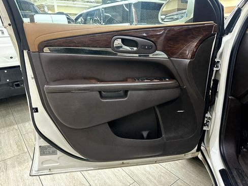 Used 2015 Buick Enclave Leather image 17