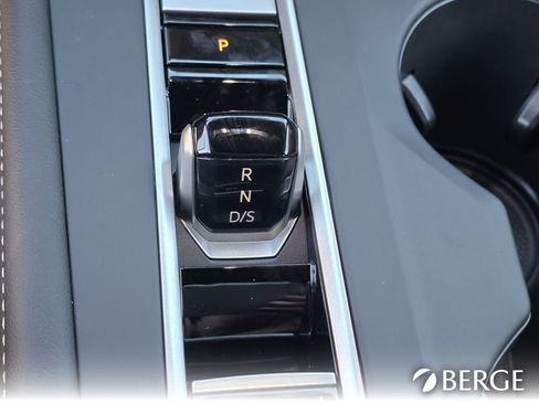 New 2026 Volkswagen Atlas Cross Sport SE image 18