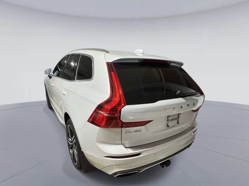 Used 2019 Volvo XC60 T5 R-Design w/ Protection Package Premier AWD/4WD image 4