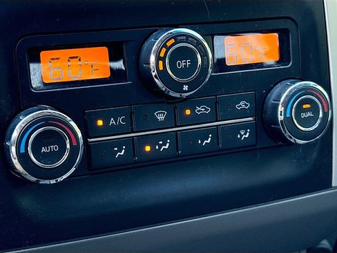 Used 2019 Nissan Frontier SV w/ Value Truck Package AWD/4WD image 15
