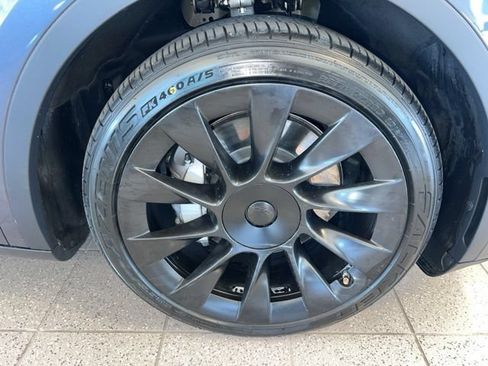 Used 2020 Tesla Model Y Long Range AWD/4WD image 21