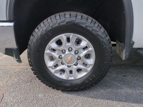 Used 2021 Chevrolet Silverado 2500 LTZ w/ LTZ Convenience Package image 10