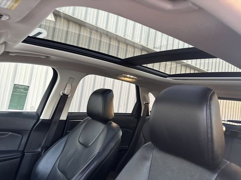 Used 2020 Ford Edge Titanium w/ Equipment Group 301A image 27