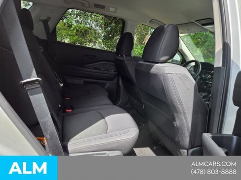 Used 2025 Nissan Pathfinder SV FWD image 13