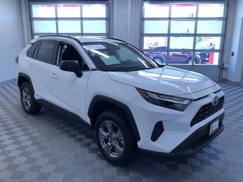 Certified 2025 Toyota RAV4 LE AWD/4WD image 36