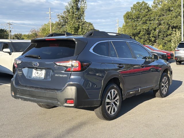 Certified 2025 Subaru Outback Premium w/ Popular Package #1A AWD/4WD image 3