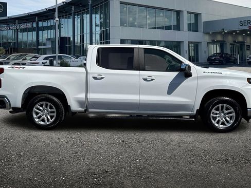 Used 2021 Chevrolet Silverado 1500 LT w/ Safety Package II AWD/4WD image 3