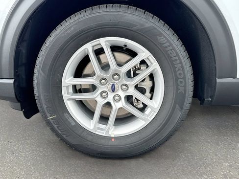 New 2026 Ford Explorer Active w/ Active Comfort Package RWD image 34