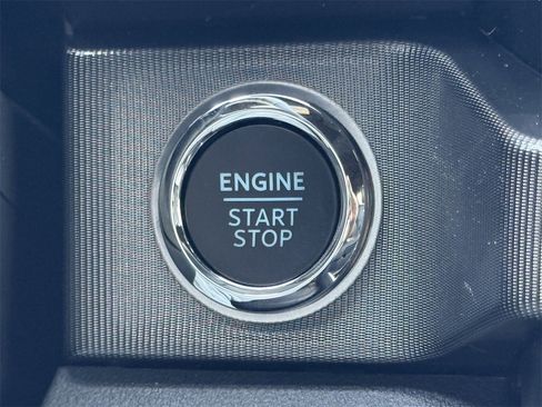 New 2026 Ford F350 Platinum w/ FX4 Off-Road Package image 43