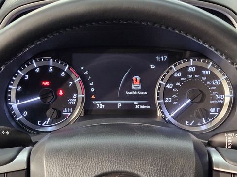 Used 2023 Toyota Highlander XLE image 15