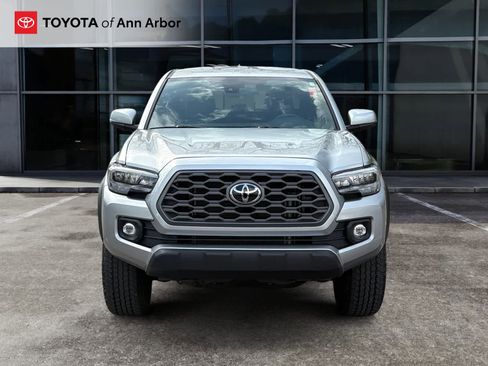 Used 2023 Toyota Tacoma TRD Off-Road AWD/4WD image 11