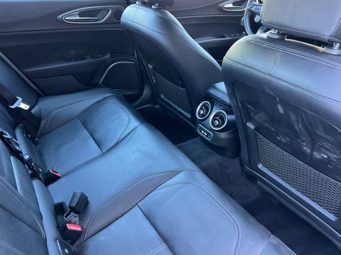 Used 2022 Alfa Romeo Giulia Ti RWD image 17