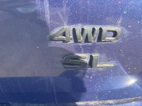 Used 2019 Nissan Pathfinder SL image 2