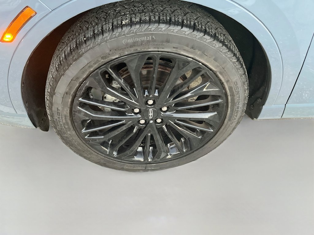 Used 2024 Lincoln Corsair AWD w/ Equipment Group 101A image 32
