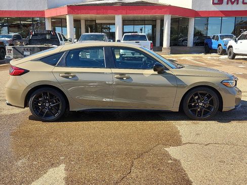 Used 2025 Honda Civic Sport image 5