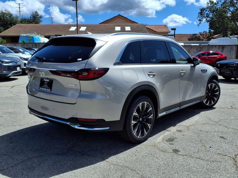 New 2026 MAZDA CX-90 Plug-In Hybrid w/ Premium Plus AWD/4WD image 5