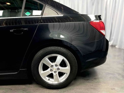 Used 2013 Chevrolet Cruze LT w/ All-Star Edition image 34